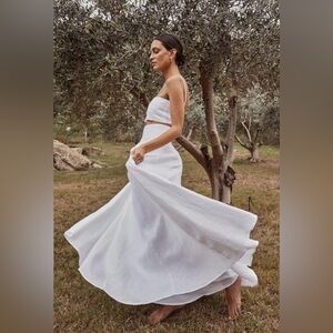 DISSH- NWT- Aisle white linen long skirt. Size 6 (US 2)
